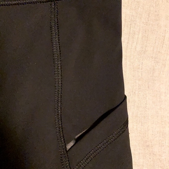 (SOLD) LULULEMON bike shorts. - Picture 4 of 8
